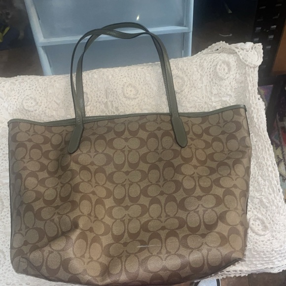 Authentic Coach Tote Signature Pattern - Picture 2 of 9